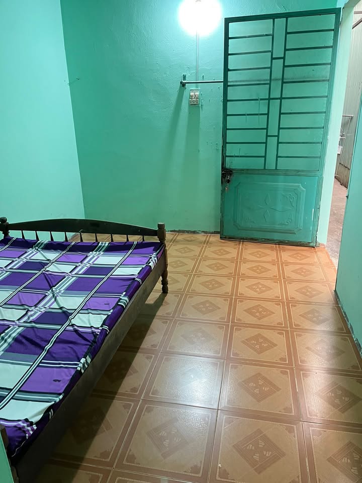 Phòng trọ cho thuê tại 76 Nguyễn, Phường Diên Hồng, Pleiku - Chỉ 600.000 VNĐ