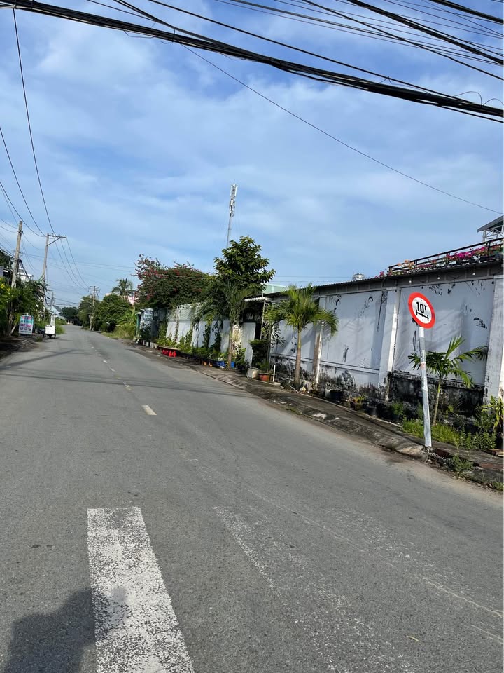 Đất mặt tiền Nguyễn Kim Công, phường Long An, 200m² giá 3.6 tỷ - Cơ hội đầu tư tuyệt vời!