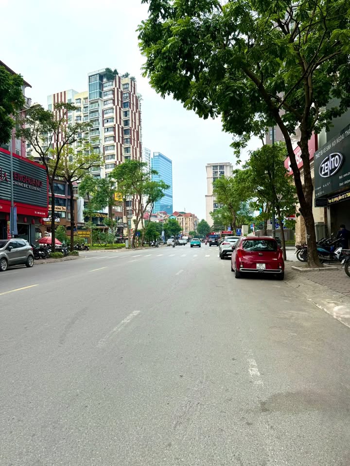 Nhà mặt phố Trần Kim Xuyến, 90m² - Kinh doanh đỉnh cao, giá thỏa thuận!