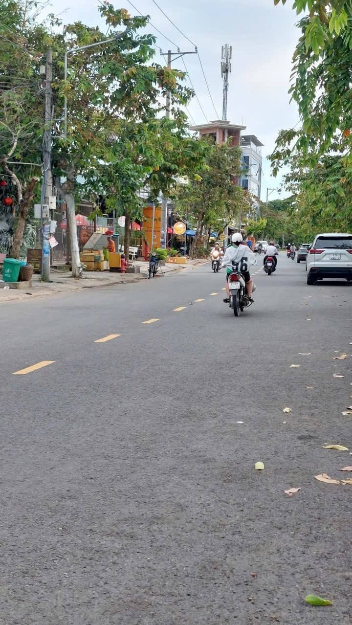 Cho thuê mặt bằng đường Hồ Búng Xáng, 125m² - Vị trí đẹp cho quán ăn, cafe!