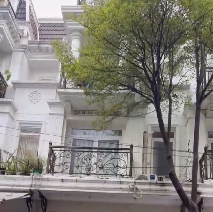 Bán gấp nhà 4 tầng Cotyland, Gò Vấp 100m² giá 18 tỷ - Đầu tư sinh lời ngay!