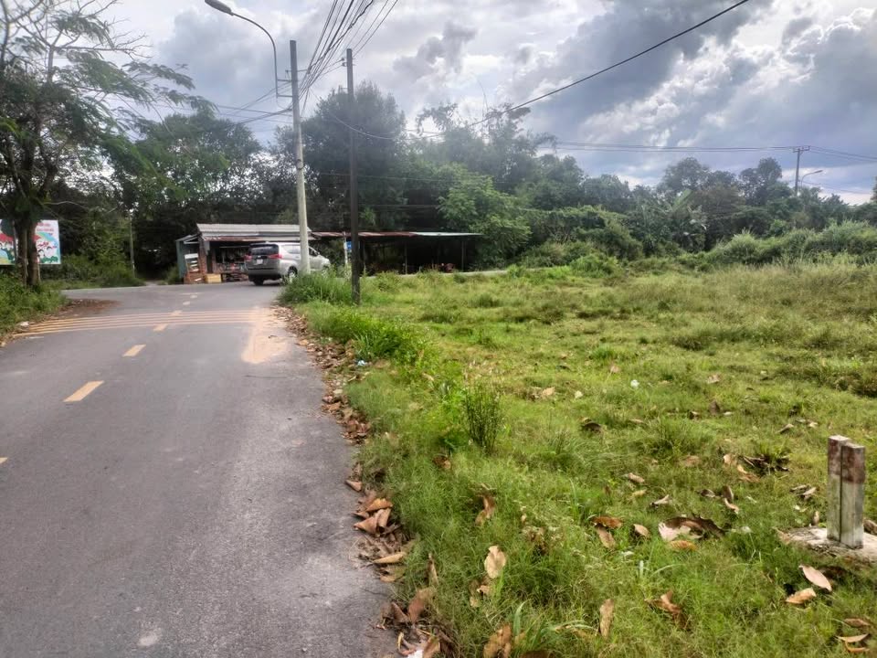 Đất nền xã An Nhơn Tây 140m² giá 1.6 tỷ - Vị trí đẹp, thuận tiện giao thông!