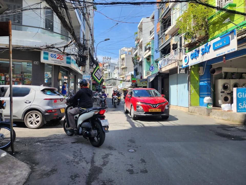 Nhà phố Lý Thường Kiệt, Tân Bình 28m² giá chỉ 6 tỷ - Kinh doanh sầm uất!