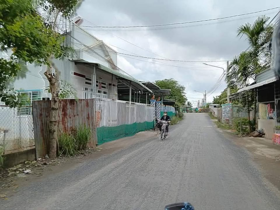 Nhà cấp 4 bán gấp tại KDC Bờ Đai, Phường Đông Thành, Vĩnh Long - Giá chỉ 950 triệu!