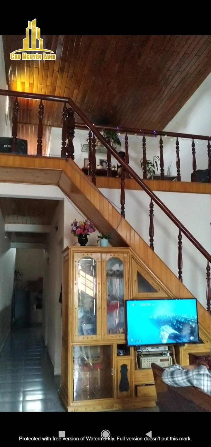 Nhà gác lỡ hẻm Hàm Nghi, Duy Tân, 160m² giá 950 triệu - Đường ô tô vào tận nơi!