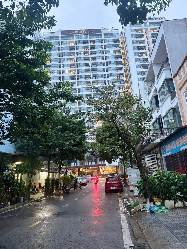 Nhà liền kề 4 tầng KĐT Vạn Cát Vĩnh Yên 110m² giá 6 tỷ - Vị trí vàng cho kinh doanh!