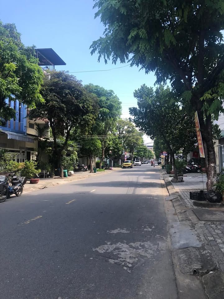 Đất nền Cồn Dầu, Hòa Xuân 200m² giá 10 tỷ - Vị trí đắc địa gần cầu Hòa Xuân!