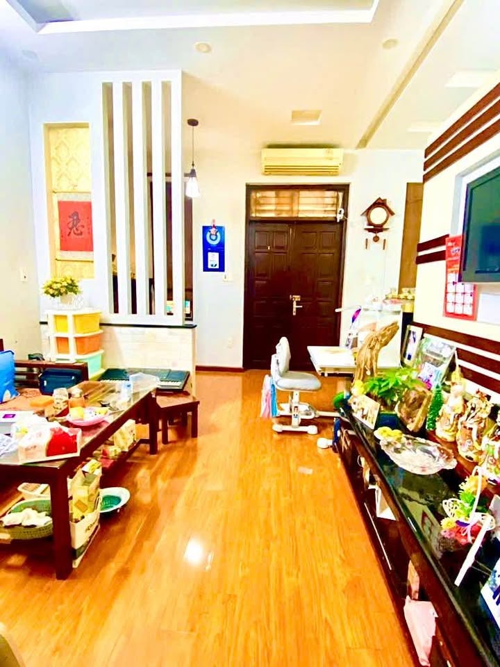 Nhà mặt tiền phố Huế, 76m², giá 22.8 tỷ - Kinh doanh đỉnh cao tại trung tâm Hà Nội!