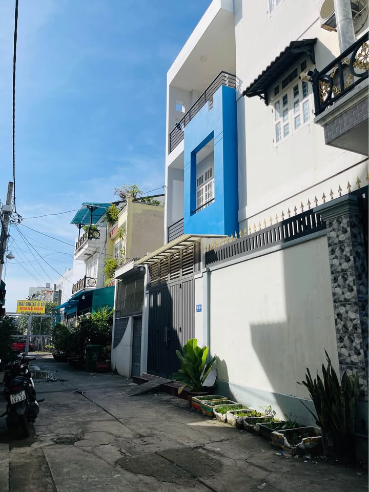 Nhà 3 tầng hẻm xe tải Thới An 60m² giá 5.39 tỷ - Sát mặt tiền, tiện ích đầy đủ!