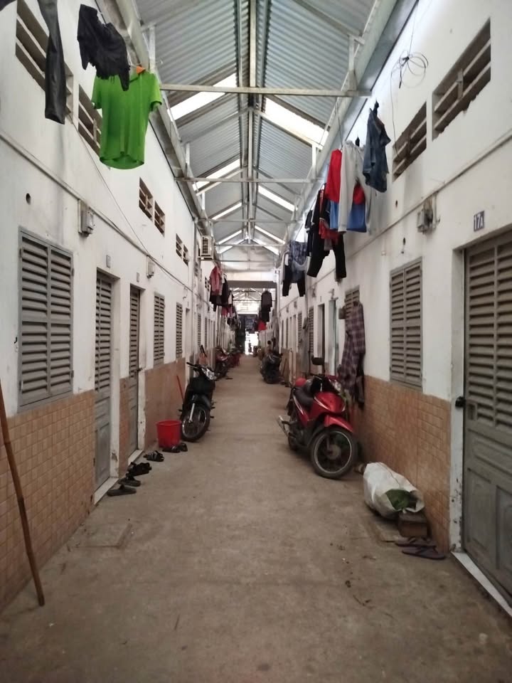 Warehouse mặt tiền đường Nguyễn Hữu Cảnh, Phường Uyên Hưng, 1000m² giá 15 tỷ - Đầu tư sinh lời cao!