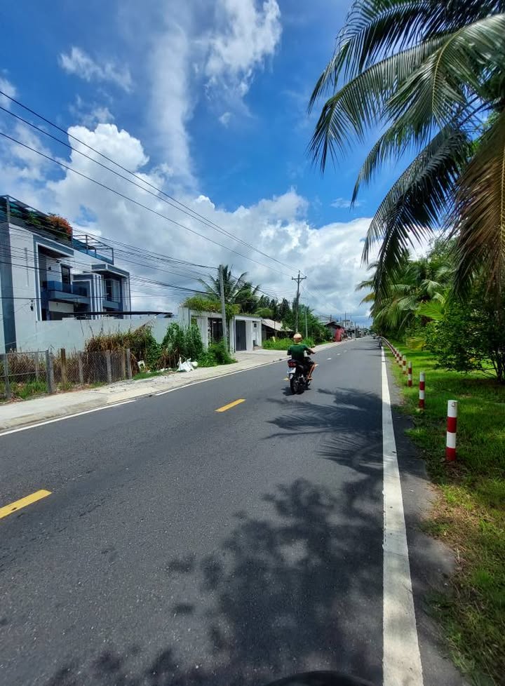 Đất mặt tiền đường Lạc Long Quân, phường An Hội 197m² giá 2.2 tỷ - Vị trí tuyệt đẹp bên sông!