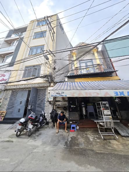 Nhà riêng Hẻm ô tô Chu Văn An, 62m² giá 10.48 tỷ - Tiện nghi đầy đủ, hướng Đông!
