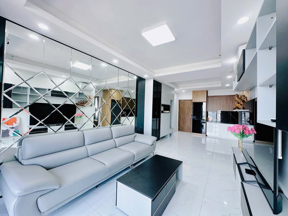 Căn hộ Opal Skyline Lái Thiêu 85m² giá 11 triệu - View đẹp, thoáng mát!