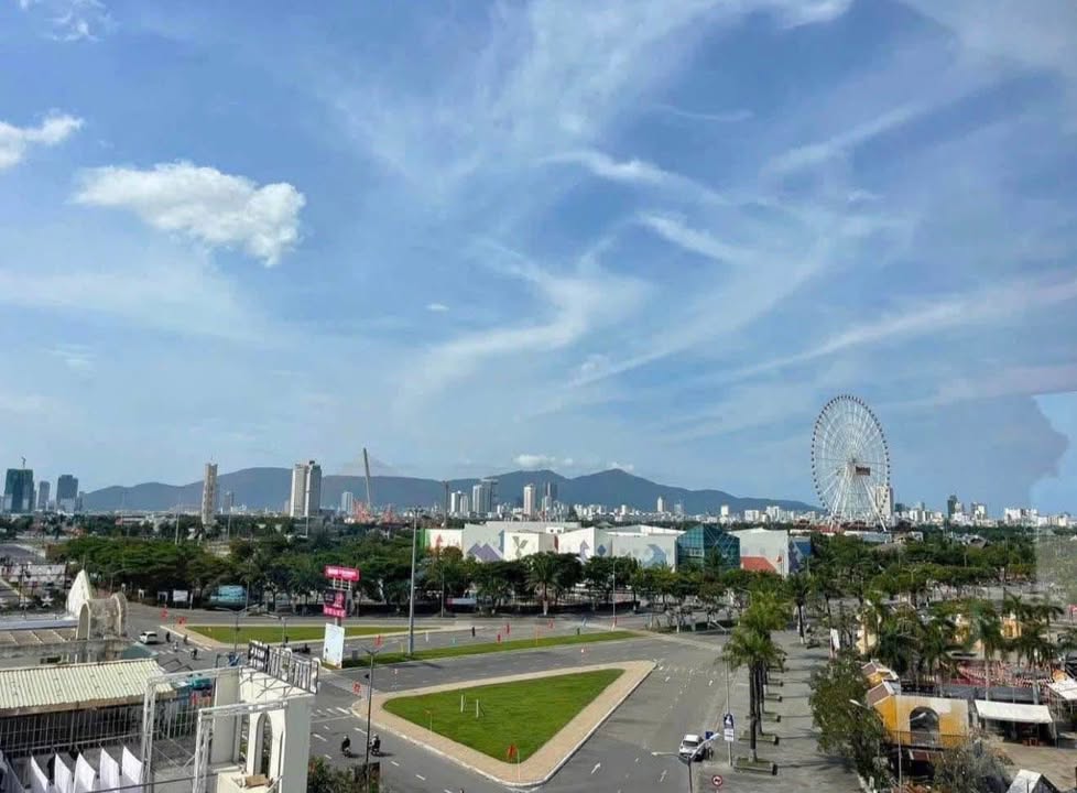 Khách sạn 6 tầng mặt tiền đường 2 Tháng 9, Đà Nẵng - Đầu tư sinh lời ngay!