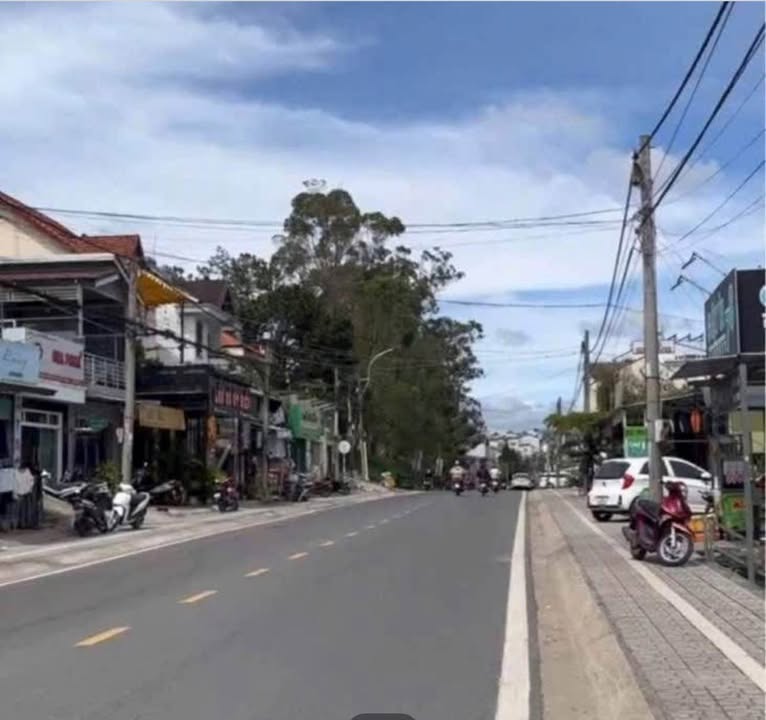 Nhà mặt tiền kinh doanh đường Hai Bà Trưng, Đà Lạt 120m² - Vị trí vàng cho nhà đầu tư!