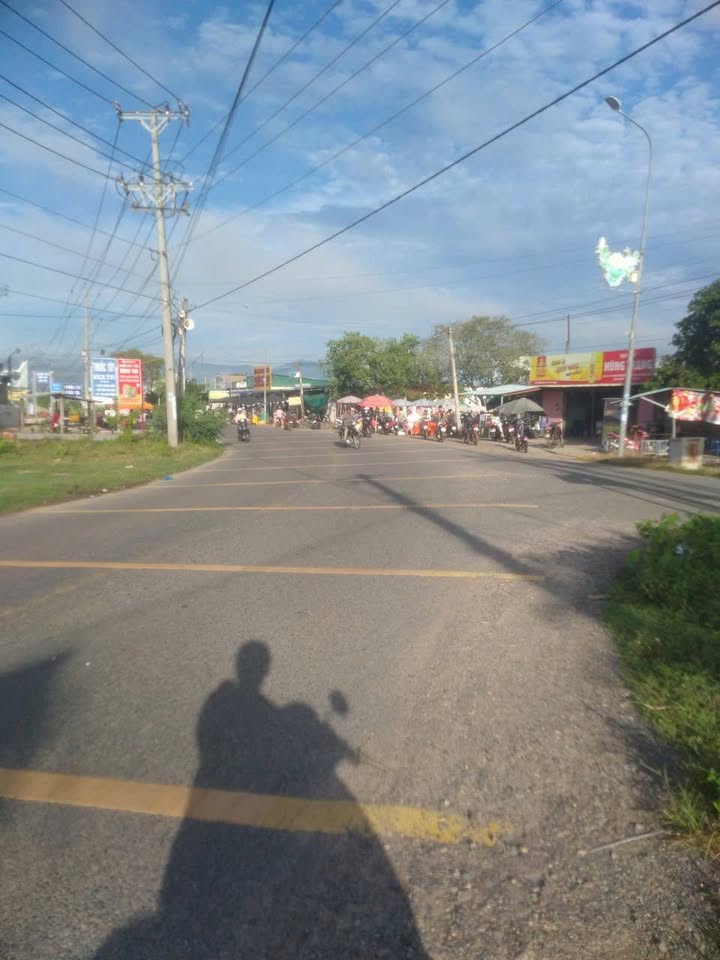 Lô đất mặt tiền Nguyễn Thị Minh Khai 207.6m² giá 900 triệu - Kinh doanh thuận lợi!