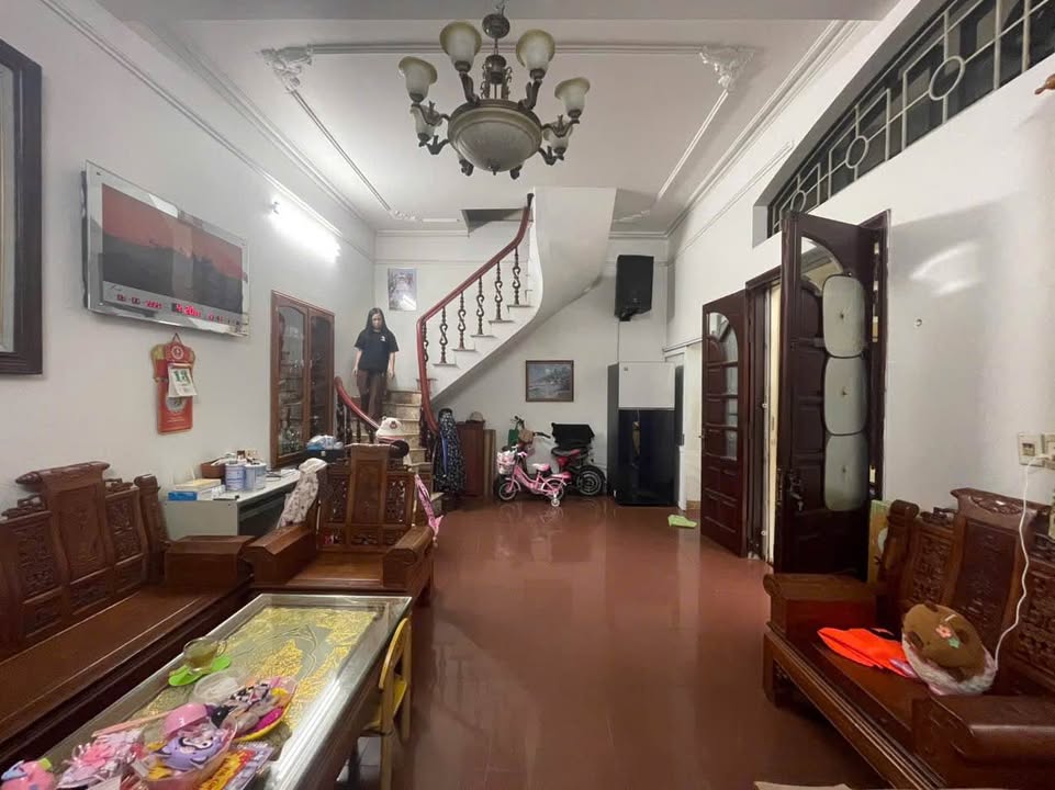 Nhà 2 tầng Hạ Lý, Hải Phòng 46.7m² giá 2.5 tỷ - Vị trí thuận lợi gần mặt đường!