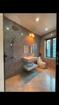 Nhà 3,5 tầng Lương Quán Nam Sơn 195m² giá 9.9 tỷ - Cơ hội tuyệt vời cho gia đình!