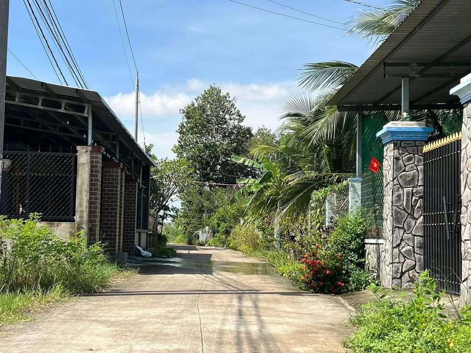 Đất thổ cư Hòa Khánh Tây, Đức Hòa 400m² giá 1.9 tỷ - Sổ hồng riêng, đầu tư sinh lời!