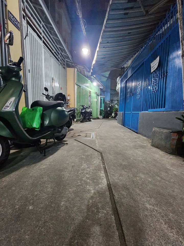 Nhà phố quận 3 Lê Văn Sỹ 33m² giá 5.69 tỷ - Dân cư yên tĩnh, hẻm an ninh!