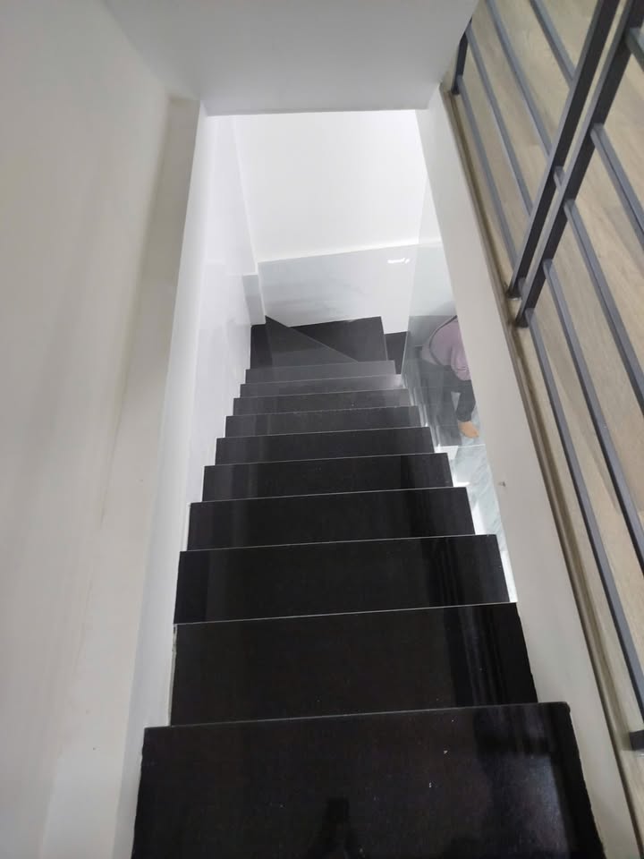 Nhà nhỏ xinh Trần Quang Khải 26m² giá 5.6 tỷ - Pháp lý rõ ràng, thương lượng ngay!