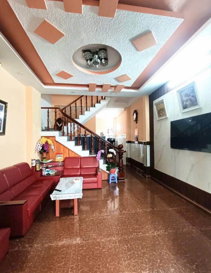 Nhà phố Mai Hắc Đế, Đà Lạt 51m² giá 6 tỷ - Pháp lý sổ hồng riêng, thương lượng tốt!