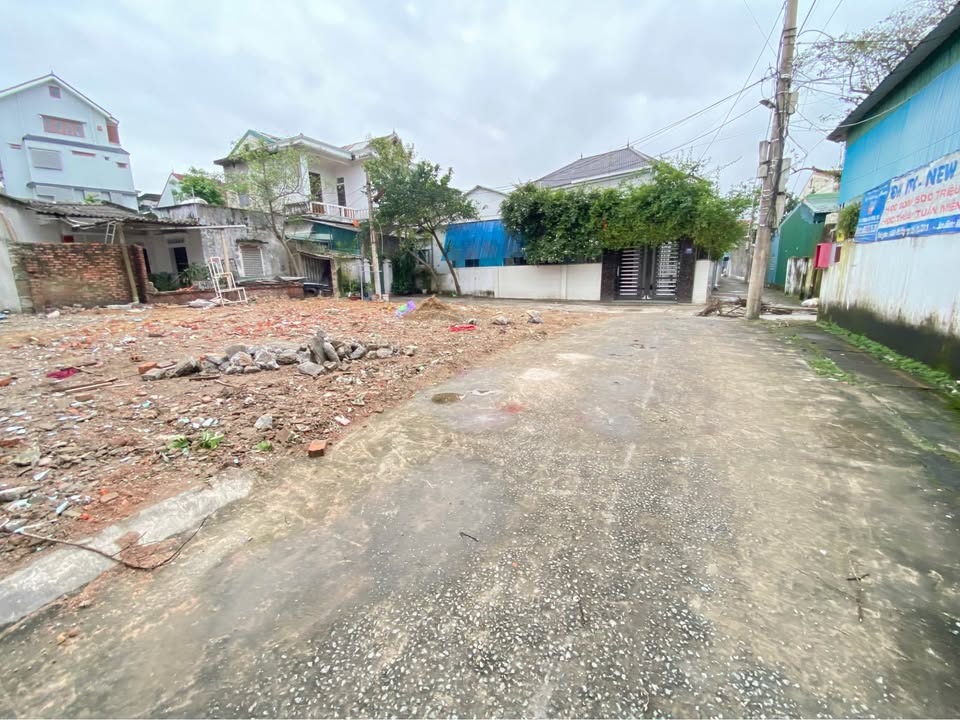 Đất Bến Thủy 60m² giá 2.5 tỷ - Gần trường Vinh 3, vị trí thuận lợi!