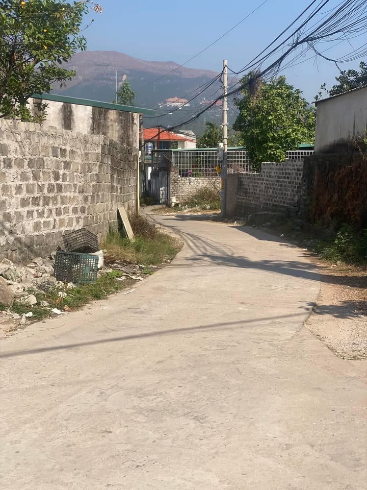 Đất nền chính chủ tại Ngõ 64 Bãi Dài, Uông Bí - 99m² giá chỉ 1.3 tỷ