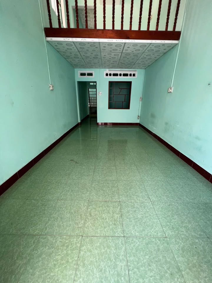 Nhà bán hẻm Trần Hưng Đạo, Đống Đa, Quy Nhơn 49m² - Giá 1.95 tỷ, thương lượng!