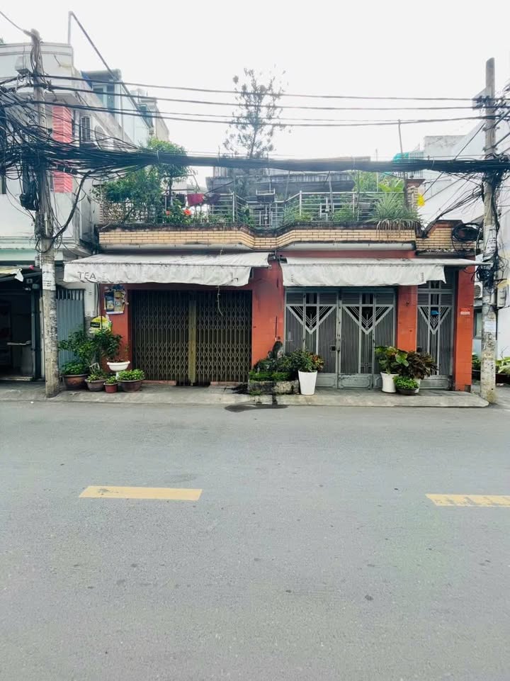 Nhà 2 mặt tiền đường Nguyễn Văn Công, Gò Vấp, 238m² - Cơ hội đầu tư tuyệt vời!