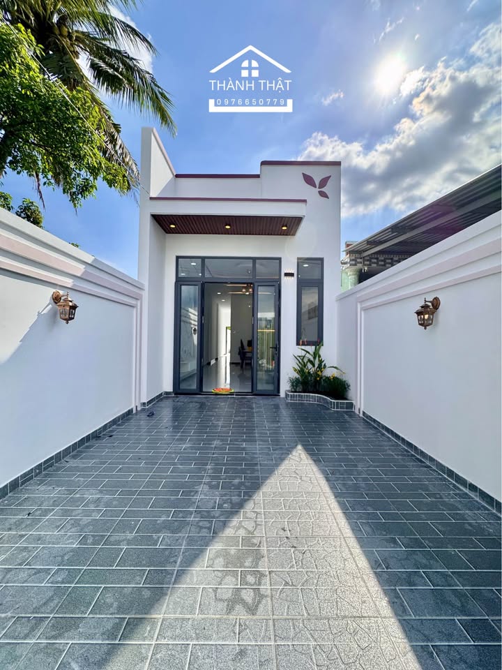 Nhà phố hiện đại 120m² tại Mỹ Tho giá 1.28 tỷ - Gần Quảng Trường!