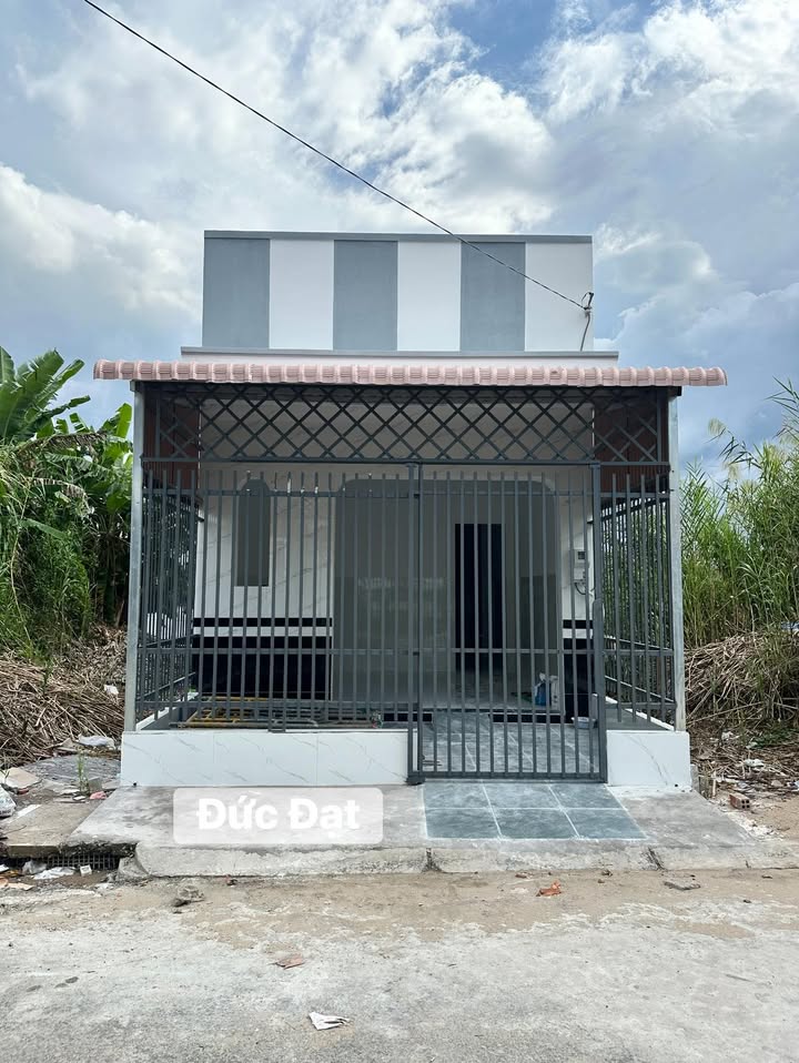 Nhà mới xây tại Mỹ Quý, Long Xuyên 86.3m² giá 1 tỷ - Hoàn thiện 90%