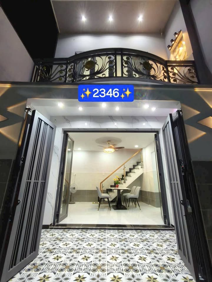 Nhà phố Hoài Thanh Quận 8, 25m² giá 4.18 tỷ - Sổ hồng riêng, tiện nghi đầy đủ!