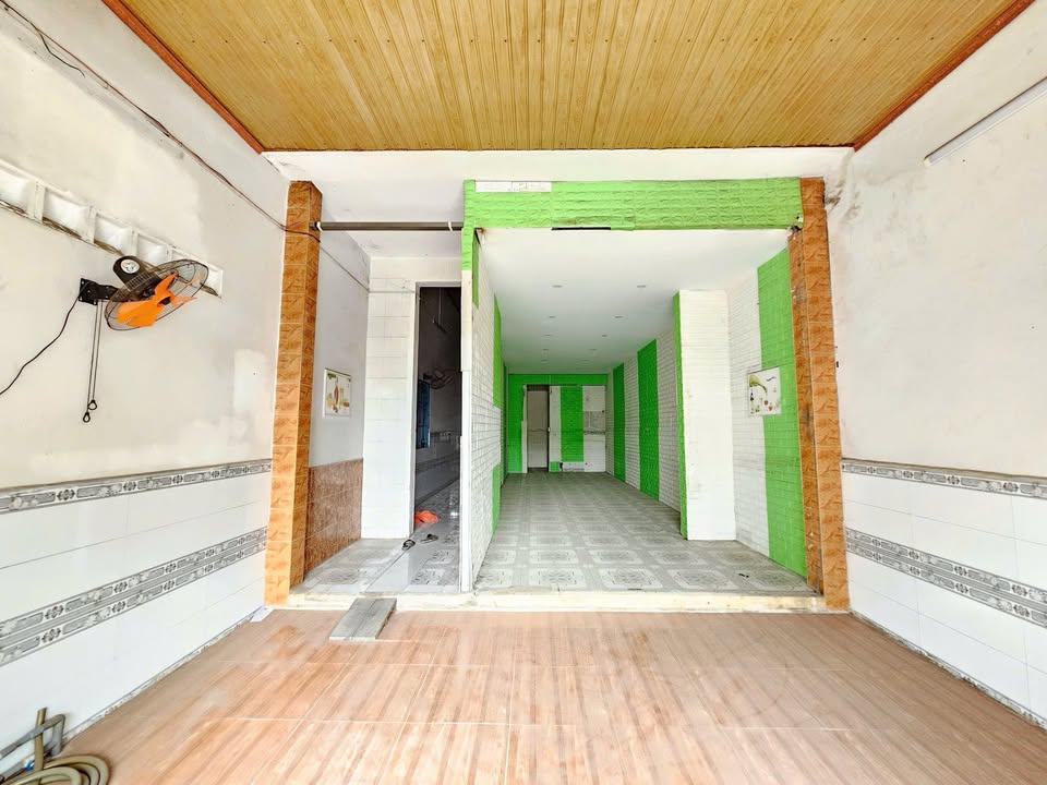 Nhà mặt tiền gần chợ Lô Đức, Biên Hòa 215m² giá 5.5 tỷ - Đầu tư sinh lời tuyệt vời!