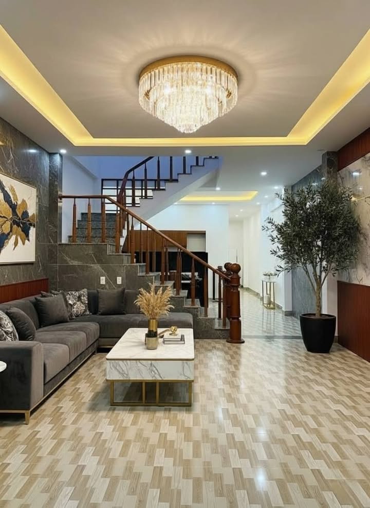 Nhà 2 tầng đường Võ Chí Công, Hòa Xuân 100m² giá 6 tỷ - Sổ hồng chính chủ, công chứng ngay!