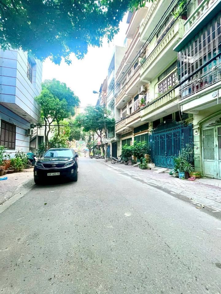 FrontHouse Trung Kính, Cầu Giấy 68m² giá 30 tỷ - Kinh doanh sầm uất!