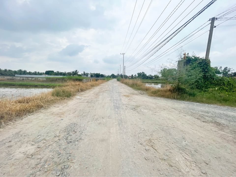 Đất mặt tiền đường Tua 7, Đức Hòa, Long An 150m² giá 1.35 tỷ - Tiềm năng phát triển cao!