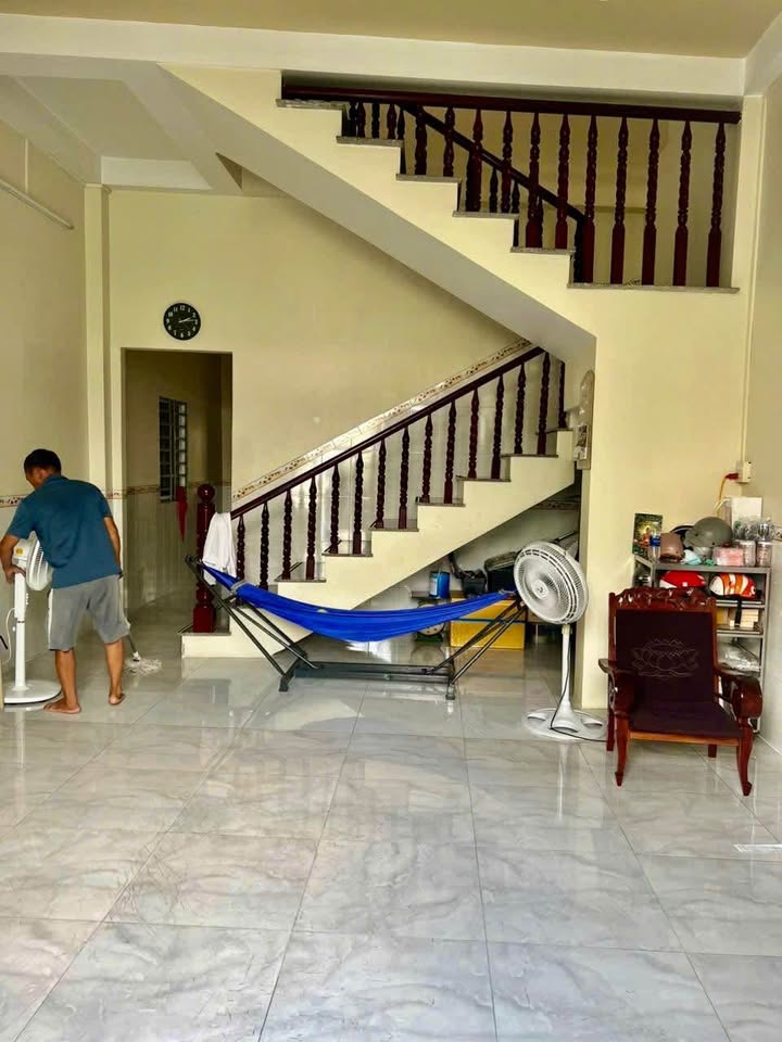 Nhà 1 trệt 1 lầu tại Tỉnh Lộ 943, Long Xuyên 136m² giá 7 tỷ - Mặt tiền kinh doanh lý tưởng!