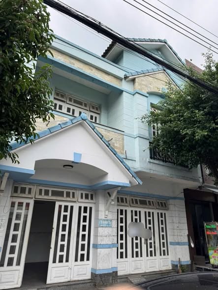 Nhà mặt tiền Nguyễn Thái Học, Long Xuyên 120m² giá 14 triệu - Kinh doanh ngay!