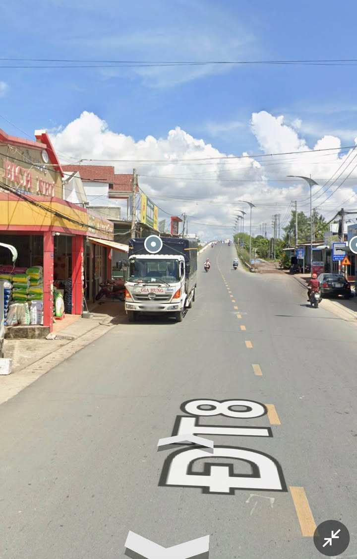 Bán nhà trệt lầu mặt tiền đường Tỉnh Lộ 8, huyện Mỹ Xuyên - Giá 3 tỷ, thương lượng