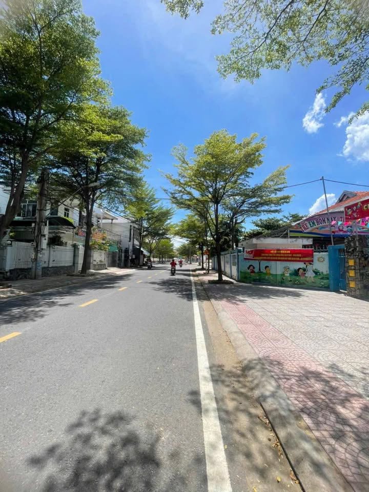 Nhà phố Nguyễn Trãi Vạn Giã 100m² giá 2 tỷ - Sẵn sàng vào ở ngay!