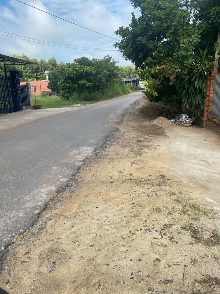 Đất thổ cư 250m² tại Đường Tân Tiến, Tân Phú, Tây Ninh - Giá chỉ 1 tỷ!