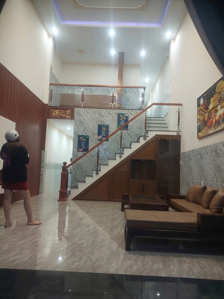 Nhà gác đúc Giang Điền Trảng Bom 121m² giá 2 tỷ - Sổ riêng thổ cư, tặng nội thất!