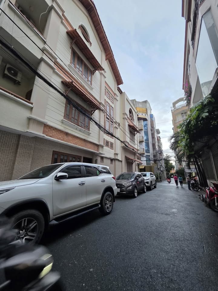 Nhà 4 Tầng Cộng Hòa 86m² giá 19 tỷ - Lô Góc Đẹp, Gần Học Viện Hàng Không!