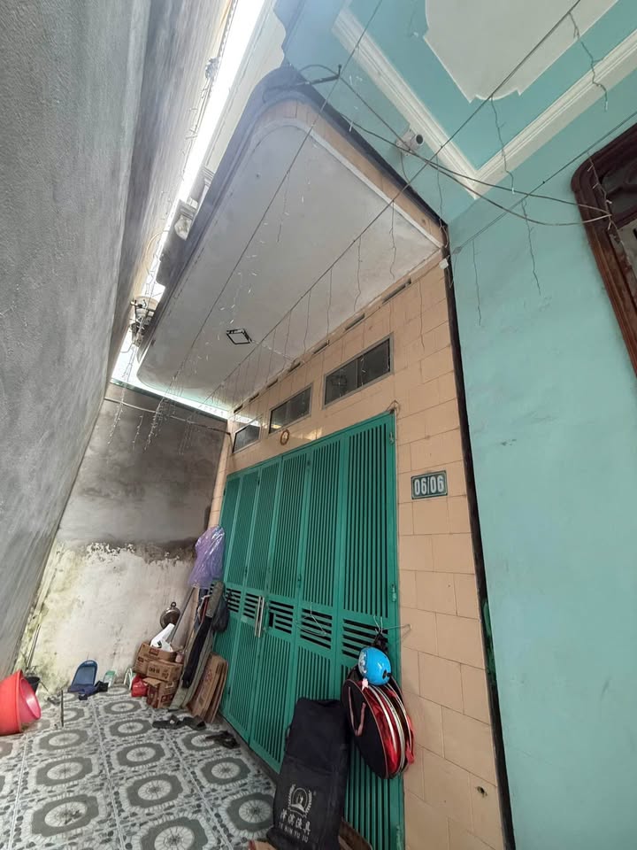 Nhà 2,5 tầng Tiền Phong 48m² - Thiết kế chắc chắn, vào ở ngay!