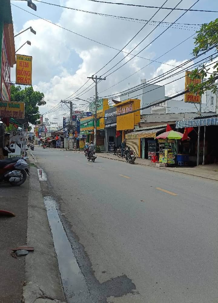 Đất 270m² Trần Văn Mười, Hóc Môn - Tiện xây kho xưởng giá 5.4 tỷ!