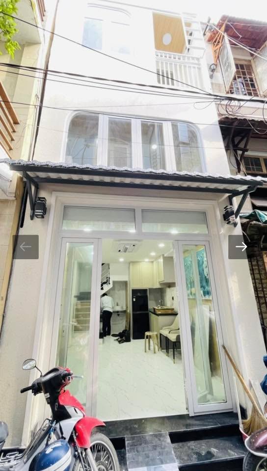 Nhà phố Lý Thái Tổ, Quận 3, 20.8m² giá 4.88 tỷ - Đầy đủ nội thất sang trọng!