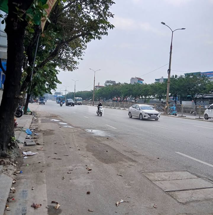 FrontHouse mặt đường Ngọc Hồi 100m² giá thỏa thuận - Đầu tư sinh lời ngay!