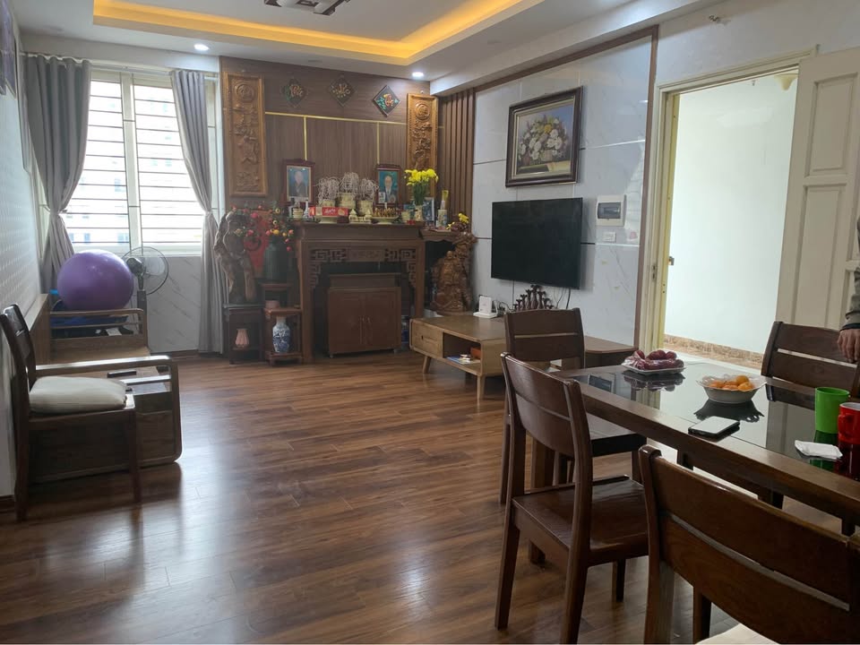 Căn hộ chung cư Tân Tây Đô 80m² giá 5 tỷ - Sổ đỏ chính chủ, nội thất đầy đủ!