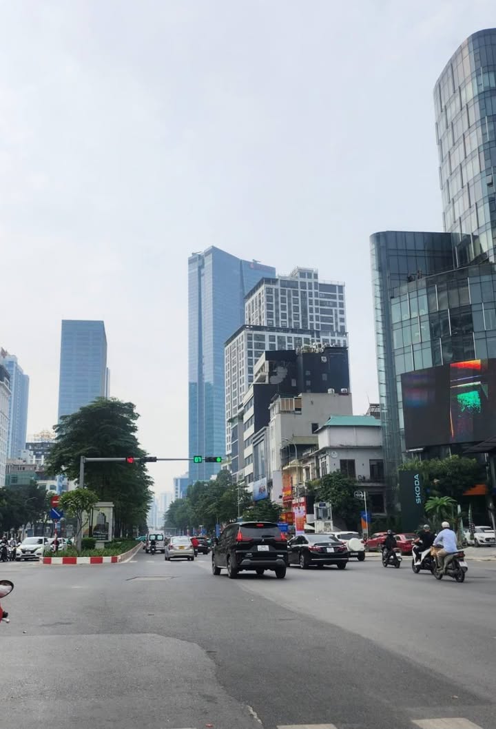 Đất nền mặt phố Văn Cao, Ba Đình, 87m² giá 39.9 tỷ - Cơ hội đầu tư đẳng cấp!